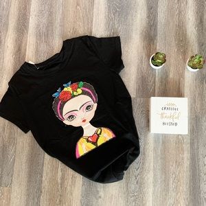 Beautiful top w/ animated rendition of Frida Kahlo